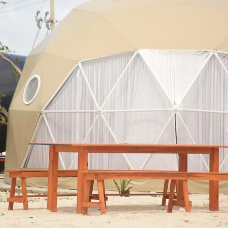 מלון Hidden Island Glamping איסלה מוחרס מראה חיצוני תמונה